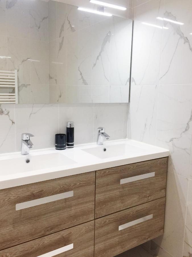 New Apartment In The Heart Of Le Marais Paris Ngoại thất bức ảnh