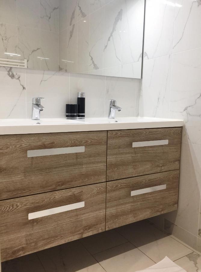 New Apartment In The Heart Of Le Marais Paris Ngoại thất bức ảnh